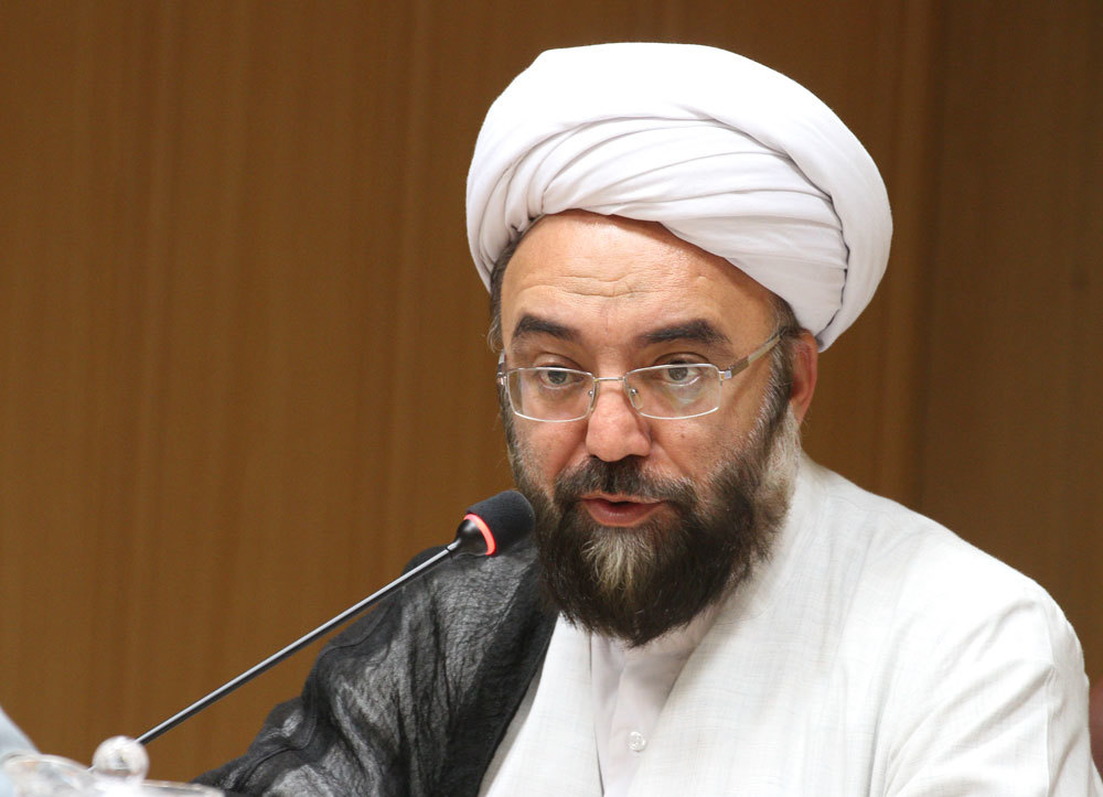 نگرانی از میدان&zwnj;داری نسخه&zwnj;پیچی&zwnj;های وارداتی/ صاحب نظران ایرانی در نهاد&zwnj;های بین&zwnj;المللی حضور بسیار کم رنگی دارند