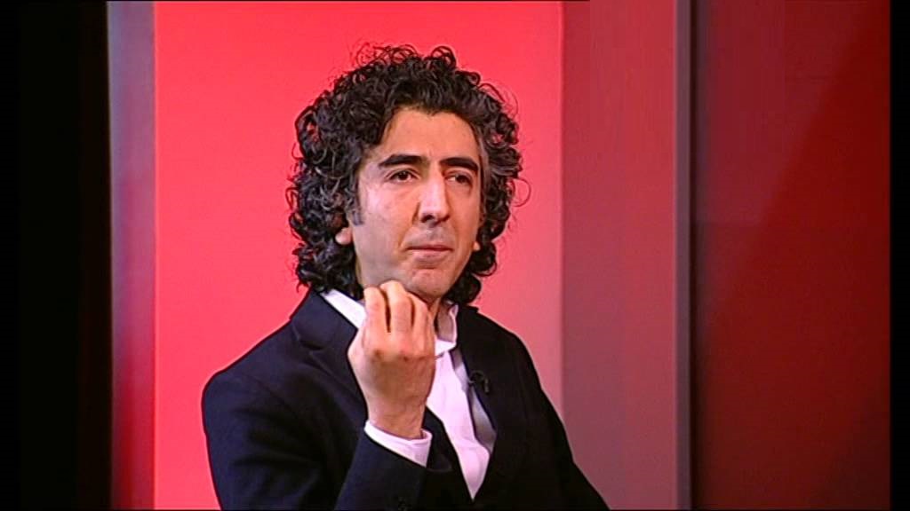 مدارس مناطق فقیرنشین انگلیس بسته شد تا بی&zwnj;بی&zwnj;سی فارسی سرپا باشد