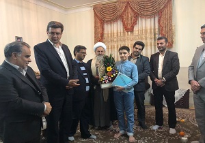 مسئولان در امور شهری با مردم مشورت کنند