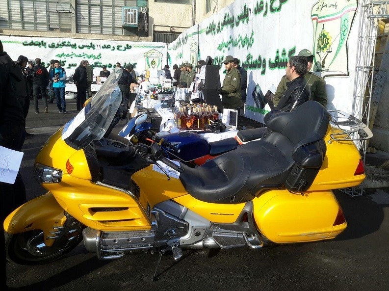 توقیف موتورسیکلت یک میلیارد تومانی در شمال تهران+ تصاویر