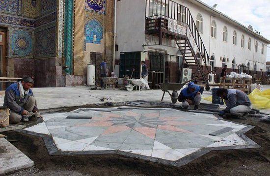 اتمام سنگ فرش باب القبله حرم مطهر امامین عسکریین علیهم السلام+ تصاویر