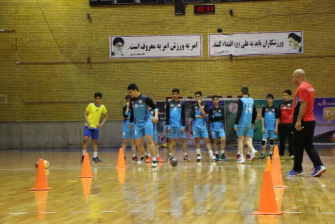 هندبالیست&zwnj;های فارس در اردوی تیم منتخبین سالنی کشور