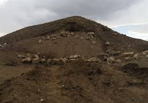حفاری غیرمجاز در تپه تاریخی میهه کوهرنگ