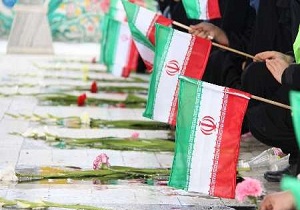 دیدار فرمانده سپاه شهدای آذربایجان غربی با مادر شهید رستمی
