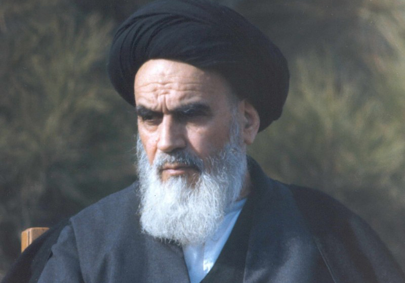 اولین بیانات امام خمینی(ره) در نوفل لوشاتو بعد از فرار شاه