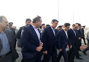 بازدید  وزیر راه و شهرسازی از بندرخرمشهر