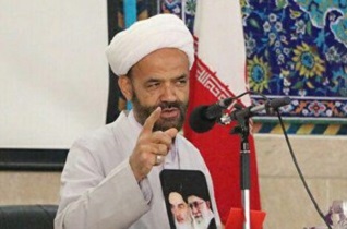 باید افراد مسن تجربیات خود را به جوانان انتقال دهند
