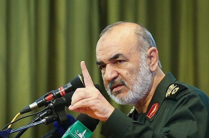 ایران فرش قرمز زیرپای مقامات آمریکایی پهن نمی&zwnj;کند/ملت ایران عزت خود را با دلار عوض نمی&zwnj;کند