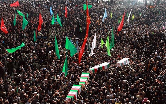 پیکر مطهر ۱۰ شهید دفاع مقدس و مدافع حرم در مشهدمقدش تشییع شد