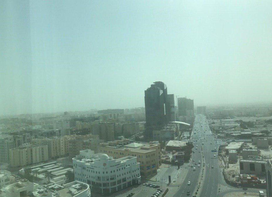 دیدار تیم&zwnj;های ملی فوتبال امید ایران &ndash; کویت در هوای غبار آلود دوحه