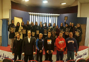 تجلیل از دو مربی زن بدنسازی و پاورلیفتینگ مهابادی
