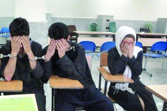 دستگیری زن خرده فروش محله مولوی به همراه همدستانش