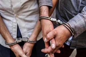 سارقان حرفه‌ای داخل خودرو با ۹ فقره سرقت در ابهر دستگیر شدند