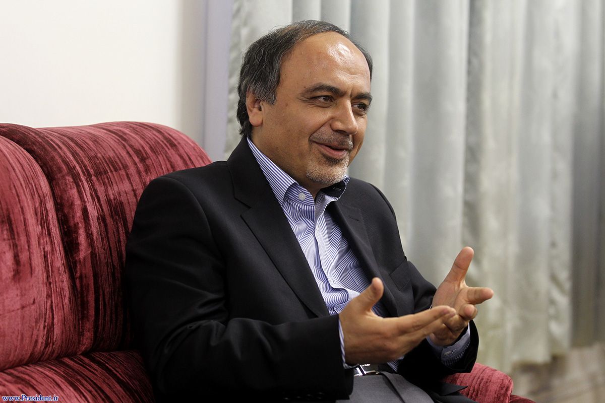 ارزیابی حمید ابوطالبی از نشست ضد ایرانی لهستان