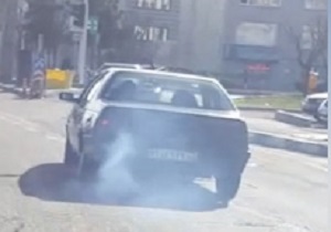 تردد پژو دودزا در سطح شهر + فیلم
