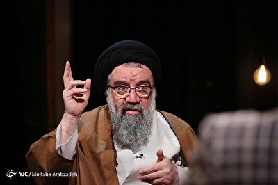 دیدگاه جالب آیت&zwnj;الله سید احمد خاتمی درباره شبکه&zwnj;های اجتماعی + فیلم
