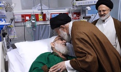 تشییع پیکر آیت الله هاشمی شاهرودی در مصلی امام خمینی(ره) + فیلم