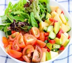گزینه غذایی را برای رفع کم آبی، به رژیم تان اضافه کنید