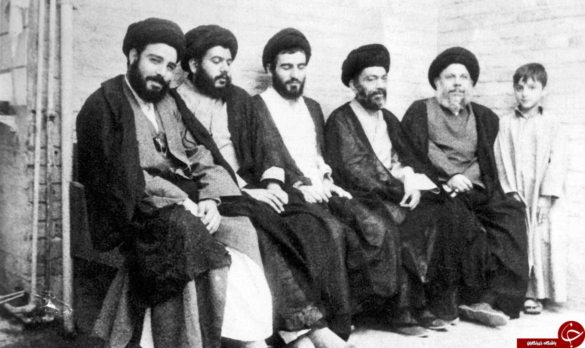 آیت الله هاشمی شاهرودی در کنار  آیت الله سیدمحمدباقر صدر