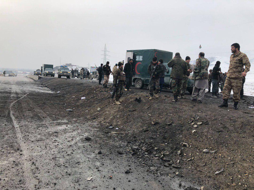 فوری/ حمله انتحاری به کاروان والی لوگر