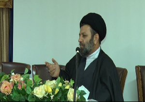 امروز دشمن در فکر نفوذ در بین مردم است