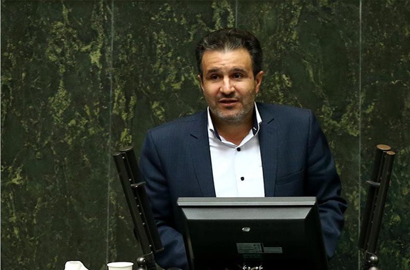 علاقه به خرید خارجی در وزارتخانه نفت بسیار زیاد است/ مدیران پدر صنعت نفت به نوعی خودباختگی دچار شده&zwnj;اند