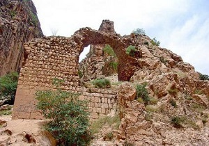 آغاز مرمت پایه های تاقدار پل هزار ساله لرستان