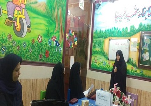 برگزاری کارگاه آموزشی روش های نوین فرزند پروری در کتابخانه شهید فریدنیا اهواز