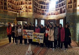 دانش آموزان بسیجی از مجموعه جهانی شیخ صفی الدین اردبیلی بازدید کردند