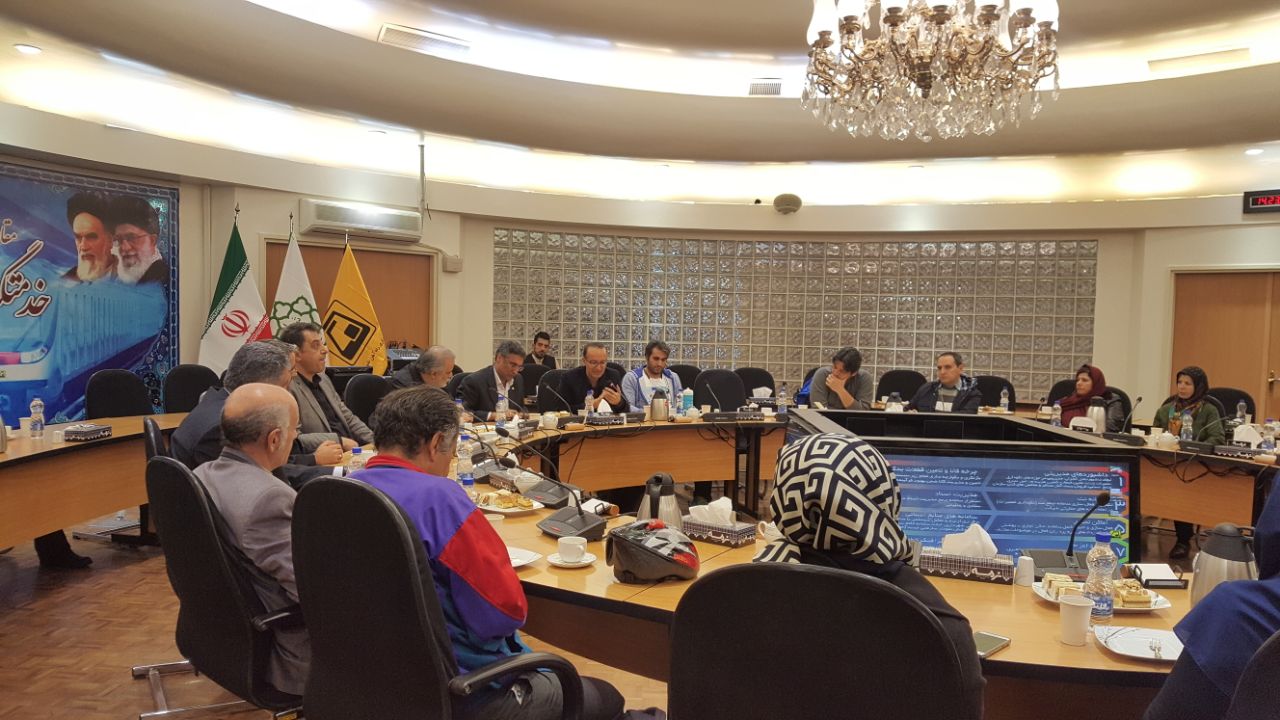 دیدار جمعی از دوچرخه سواران تهرانی با مدیرعامل شرکت بهره‌برداری مترو تهران