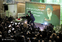 مراسم ترحیم آیت الله هاشمی شاهرودی در مسجد اعظم قم