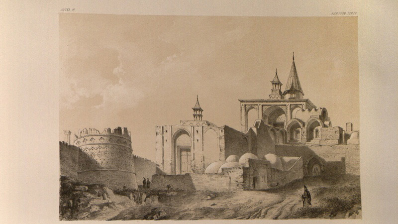 دروازه اصفهان کجاست؟