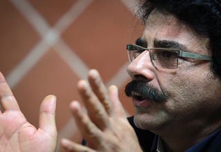 شما هم در سال ۸۸ جای من بودید به هر مسئولی احترام می&zwnj;گذاشتید/دوستانی حرف و حدیث ساز معنای احترام متقابل را نمی دانند؟/کسی اجازه تحقیر مرا ندارد