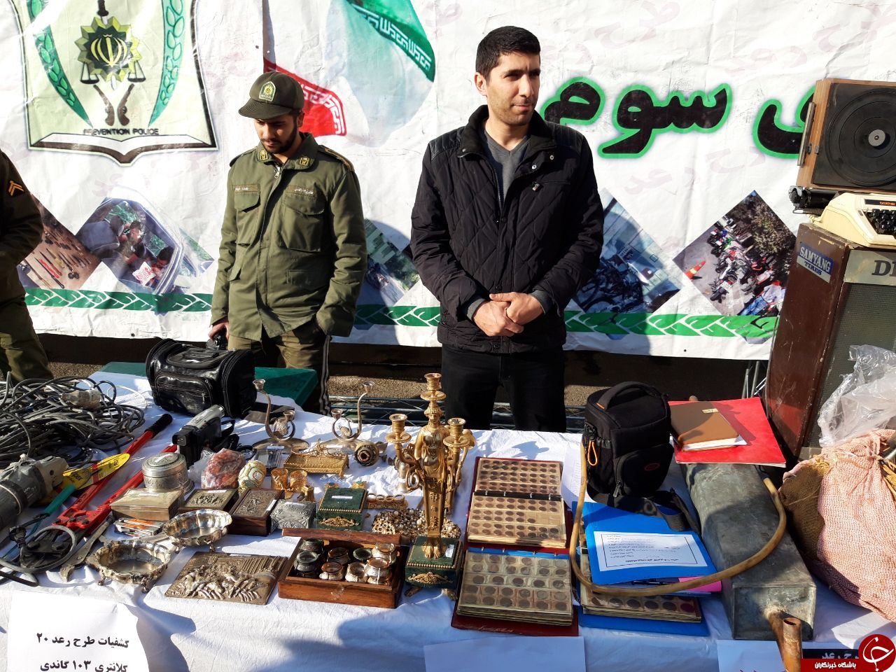 سرقت اموال سمساری و عتیقه&zwnj;های با ارزش در پایتخت/ سارقان حین خزوج از اصفهان دستگیر شدند/////////روز جمعه کار شود////////////