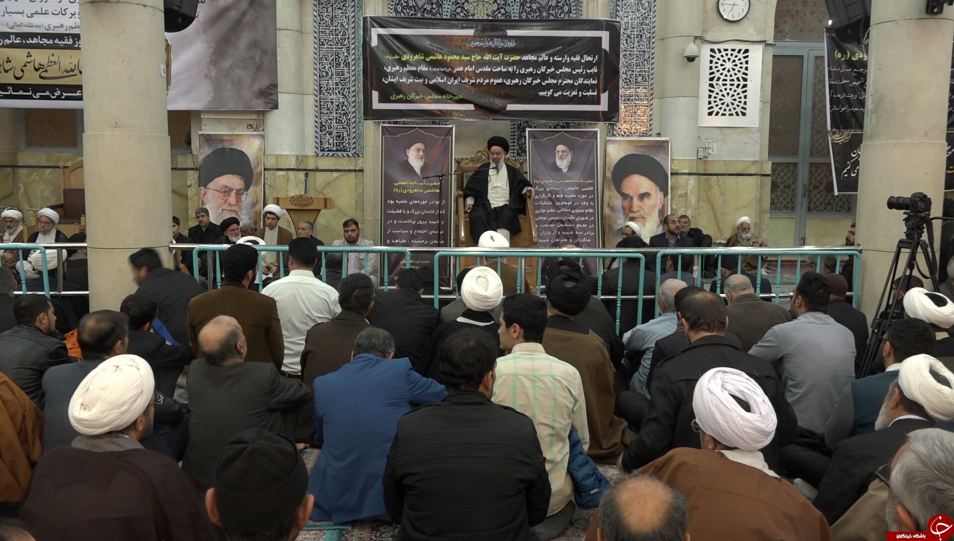 مراسم بزرگداشت آیت&zwnj;الله هاشمی&zwnj;شاهرودی در قم برگزار شد