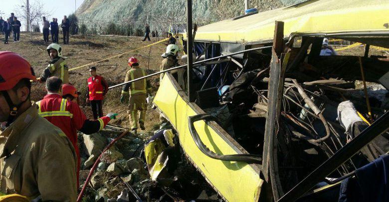 علت حادثه واژگونی اتوبوس در دانشگاه آزاد احتمالاً شنبه اعلام می&zwnj;شود