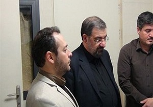 دبیر مجمع تشخیص مصلحت نظام  از آیت الله مومن عیادت کرد