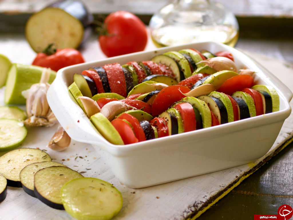 همه آنچه که از خام گیاه خواری و گیاه خواری نمی&zwnj;دانید + تاریخچه این رژیم غذایی
