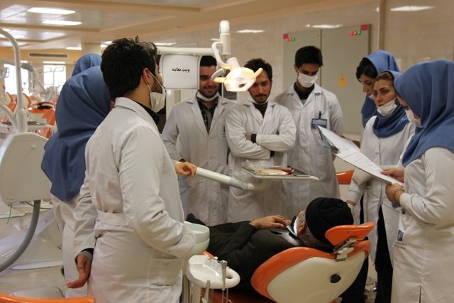 ۱۰‌دی ماه؛ آخرین مهلت ثبت نام در آزمون علوم پایه دندانپزشکی + زمان برگزاری آزمون