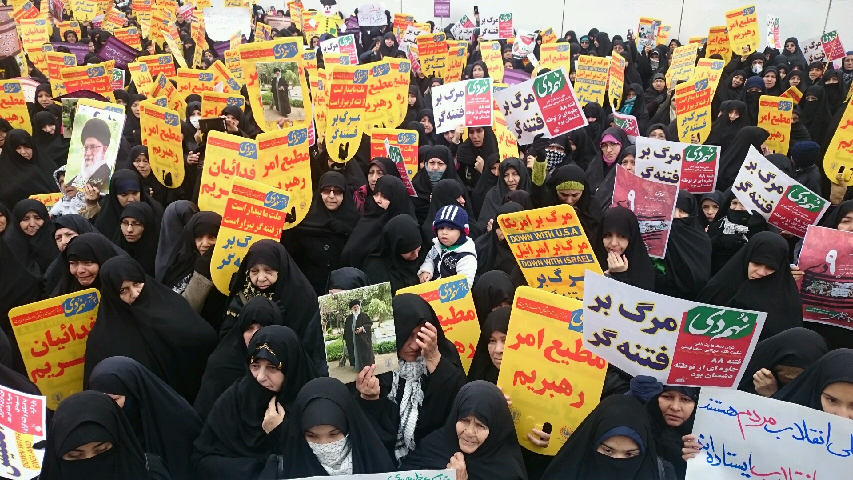 راهپیمایی ۹ دی در مشهد با حضور حماسی مردم ولایتمدار/ ۹ دی تجلی آگاهی و معرفت سیاسی ملت ایران است +تصاویر