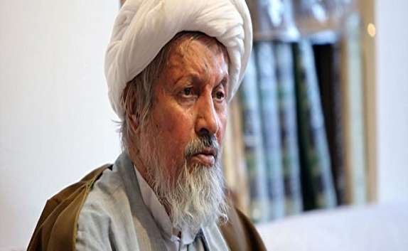آیت الله مومن به تهران منتقل شد