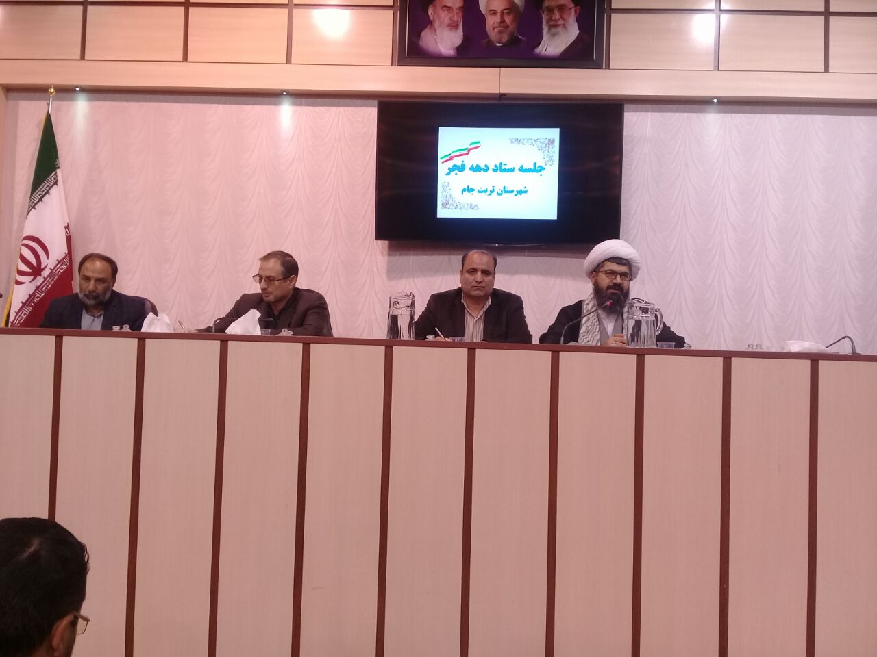 دستاورد&zwnj;های انقلاب اسلامی باید برای جامعه و نسل&zwnj;های آینده تبیین شود/ایران مقتدر باعث آرامش مسلمانان در جهان شده است