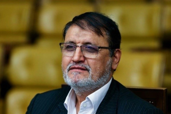 زیر گرفتن دو نفر از دانشجویان دانشاه آزاد توسط طهرانچی صحت ندارد