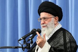 پیام رهبر انقلاب به کارگردان «قلاده‌های طلا»
