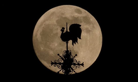 نخستین &laquo;خسوف خونین گرگینه&raquo; سال ۲۰۱۹ در نقاط مختلف جهان+تصاویر