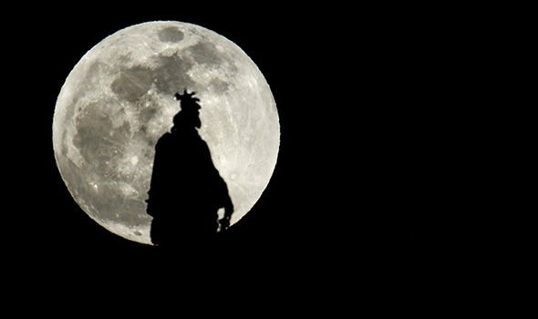 نخستین &laquo;خسوف خونین گرگینه&raquo; سال ۲۰۱۹ در نقاط مختلف جهان+تصاویر