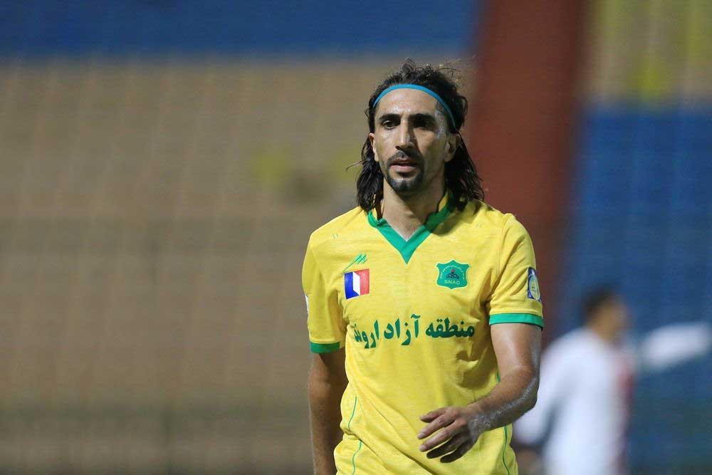 کرار پول فسخ قراردادش را داد و جدا شد