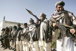 کشته شدن بیش از ۱۰۰ نیرو‌ی امنیتی افغانستان در حمله طالبان