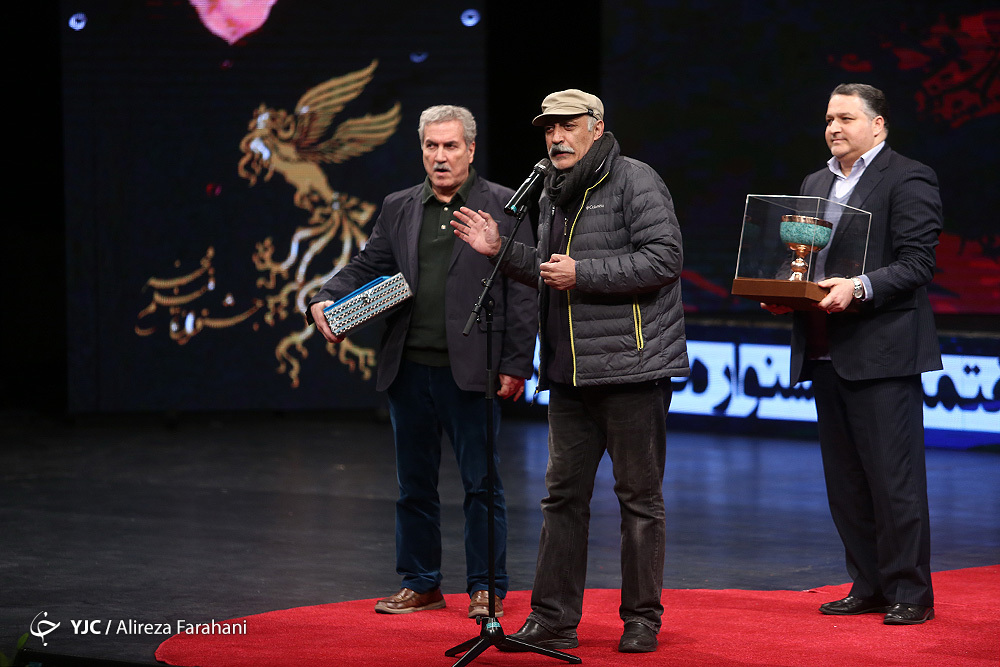 جشنواره فیلم فجر با رنگ و بوی تئاتر افتتاح شد/ نکوداشت آقای بازیگر سینمای ایران