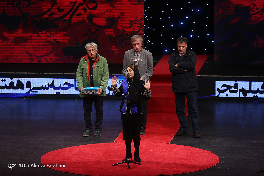 جشنواره فیلم فجر با رنگ و بوی تئاتر افتتاح شد/ نکوداشت آقای بازیگر سینمای ایران